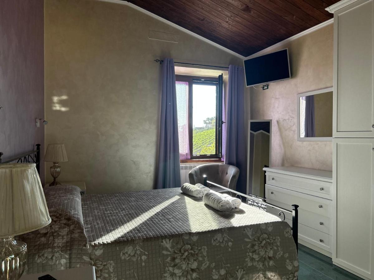 Dimora Rurale Valerio Bed & Breakfast Cercemaggiore Bagian luar foto