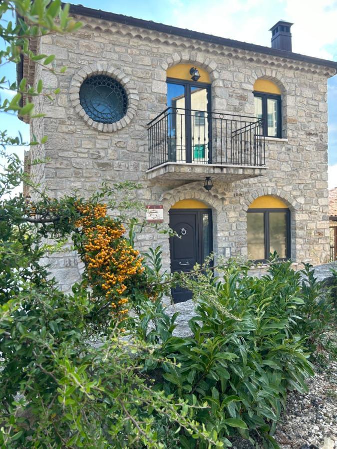 Dimora Rurale Valerio Bed & Breakfast Cercemaggiore Bagian luar foto